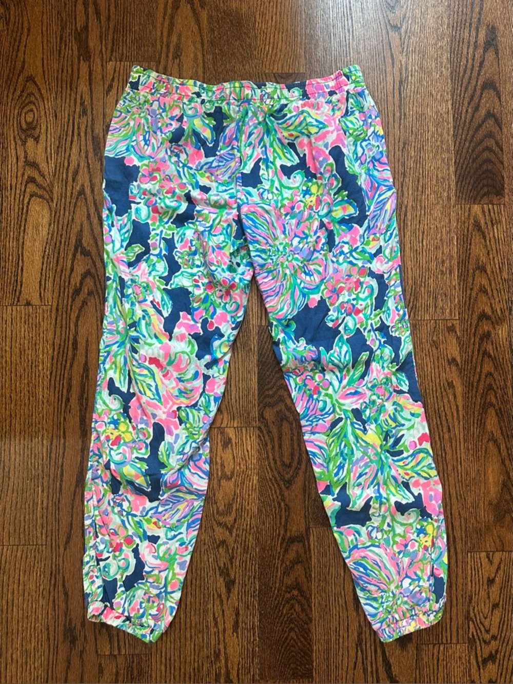 Lilly Pulitzer Navy Floral Print Jogger Pants - Multicolor w Tassel Drawstring - Picture 2 of 2